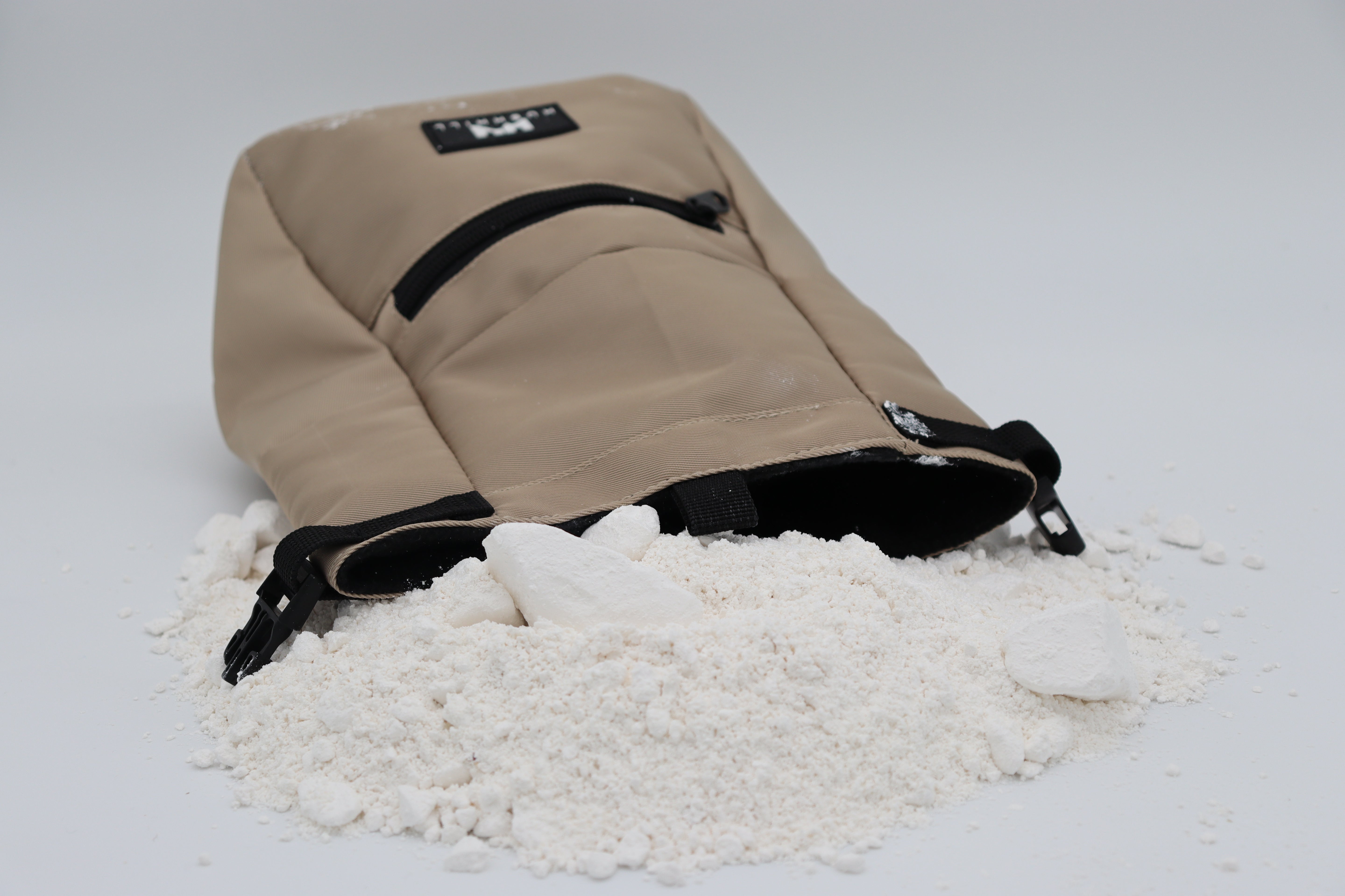 Stoke Boulder Chalk Bag Tan